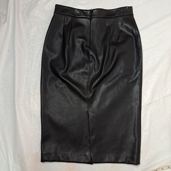 ZARA Faux Leather Pencil Skirt - Picture 6 of 13
